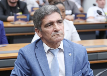 Comissão aprova projeto de concessão de seguro-desemprego a pescador artesanal durante secas e enchentes