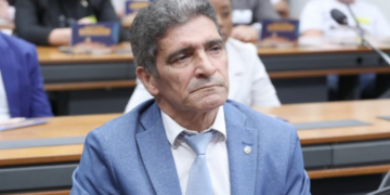 Comissão aprova projeto de concessão de seguro-desemprego a pescador artesanal durante secas e enchentes