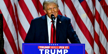 Trump processa pesquisadora que o apontou como perdedor em Iowa