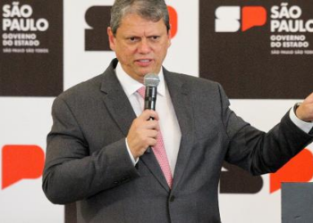 Tarcísio escolhe advogado Mauro Caseri como novo ouvidor das polícias de SP