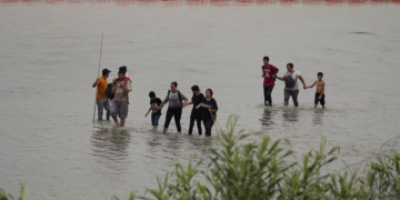 Quem são os imigrantes que podem ser alvos dos planos de deportação em massa de Trump?