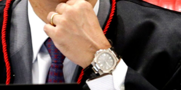 Por que um ministro do STF precisa de um relógio de R$600 mil?