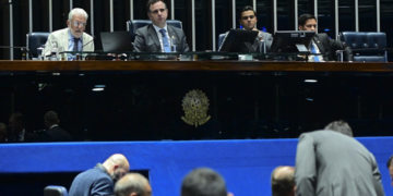 Aprovada transferência de excedentes de conteúdo local em contratos de petróleo