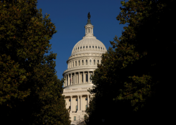 Congresso dos EUA rejeita projeto de Trump para evitar 'shutdown'