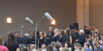 Posse de Zuquim tem apresentação de moda de viola