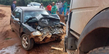 Homem morre em acidente entre carro e carreta em rodovia de MT