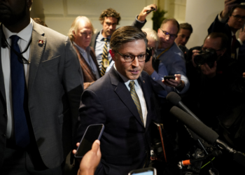 Senado dos EUA aprova projeto de lei para evitar 'shutdown' e texto vai à sanção de Biden