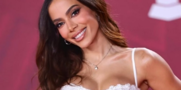 “Ego muito grande”, diz Anitta sobre se relacionar com pessoas famosas