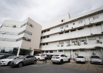 Ginecologistas e obstetras do Hospital Santa Helena entram em greve