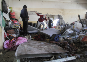 Ataque israelense a escola em Gaza mata sete pessoas, diz serviço de emergência palestino