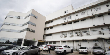 MP dá 48 horas para Hospital Santa Helena pagar médicos