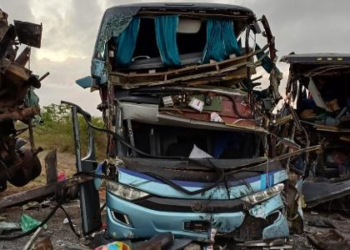 Polícia identifica 15 vítimas do acidente da BR-116; causa é investigada