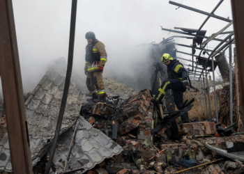 Rússia faz ataque em larga escala contra rede de energia da Ucrânia e deixa milhares sem luz no Natal