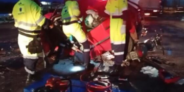 Mulher morre em batida entre moto, carro e carreta na BR-070; veja vídeo