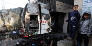 Ataque israelense mata 5 jornalistas em Gaza, dizem médicos; Israel nega