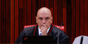 Moraes mantém prisão de generais Braga Netto e Mario Fernandes