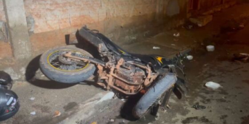 Batidas entre motocicletas deixa um morto e dois feridos