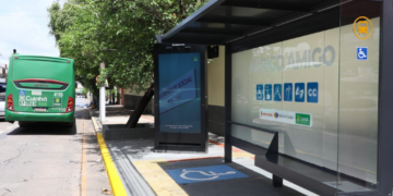 Prefeitura de Cuiabá implanta totens que ‘conversam’ com mulheres em pontos de ônibus; Projeto será lançado nesta sexta-feira (27), às 19h