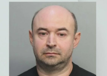 Brasileiro é preso em Miami acusado de apontar laser para aviões de aeroporto internacional