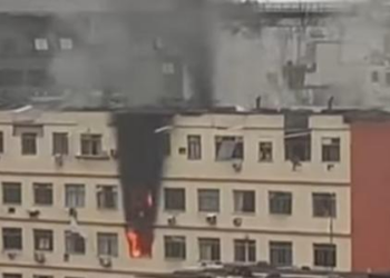 Incêndio atinge dois andares de prédio em Copacabana, no Rio