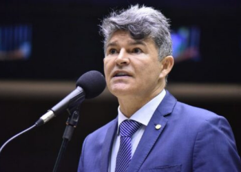 Medeiros detona PF por prisão de Braga Netto: "O motivo? O golpe que nunca ocorreu"