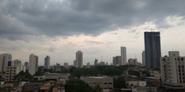 Primeira semana de janeiro tem previsão de temporal, céu nublado e máxima de 32ºC em Cuiabá