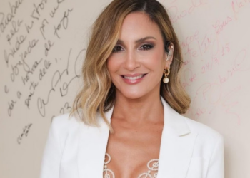 Denunciada ao MP, Claudia Leitte volta a remover Iemanjá de música