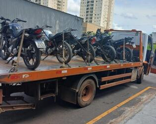 Polícia acaba com encontro de "rolezeiros" e um vai preso