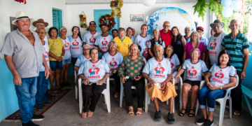 Prefeito inaugura e entrega reforma das casas do Recanto dos Idosos, da Cáritas Diocesana