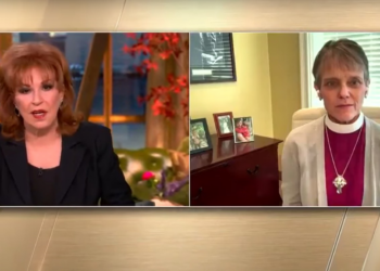 Bispa que fez apelo a Trump diz que não se desculpará, mas garante: 'Não odeio o presidente e rezo por ele'