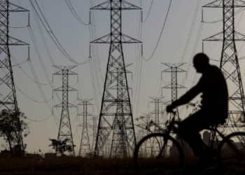 Eletrobras ganha liminar contra cobrança de R$ 558 milhões da Aneel