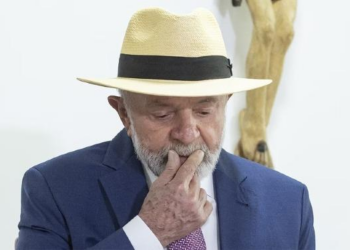 Governo Lula volta a apanhar nas redes