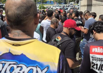 O que pensam motociclistas sobre disputa entre 99 e Prefeitura de SP