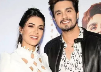 Jade Magalhães exibe look do dia, usado pela filha com Luan Santana: ‘Branco’