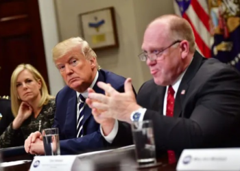 Quem é o 'czar da fronteira' de Trump que promete comandar deportações em massa