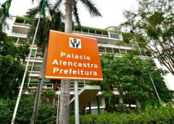 Leis que autorizam parcelamento de dívidas deixadas por Emanuel são sancionadas