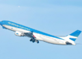 Aerolíneas Argentinas reduz custos visando privatização