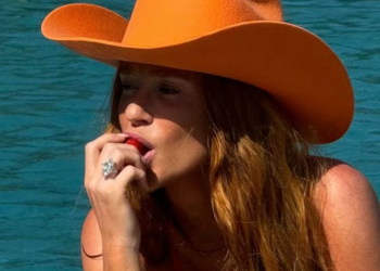 Na piscina, Marina Ruy Barbosa exibe anel de mais de R$ 6 milhões: ‘Milagres 40 graus ‘