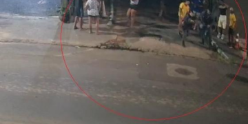 VÍDEO – PMs salvam vida de criança de 2 anos que estava convulsionando