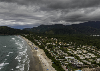 Quando a chuva ameaça: por que ignoramos riscos reais e planejáveis?