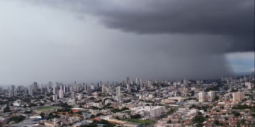 Cuiabá e outras 53 cidades de MT estão sob alerta de chuvas intensas