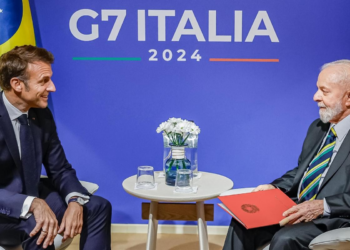 Lula e Macron pedem a Maduro para retomar diálogo com a oposição, diz presidência francesa