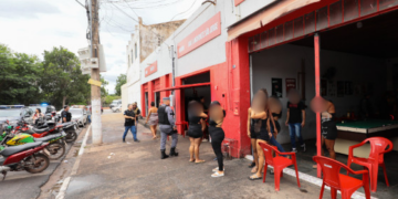 Delegada fecha bares no Porto com indícios de serem pontos de prostituição