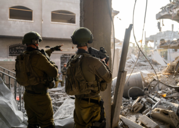 Exército de Israel aprova plano para retirada da Faixa de Gaza, diz jornal