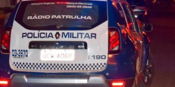 Bandido tornozelado tenta matar a esposa e morre em confronto com a PM