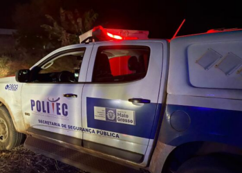 Batida entre caminhonete e caminhão deixa um morto e dois feridos na MT-235