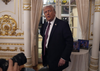 Metade dos americanos apoia a deportação de todos os imigrantes ilegais, indica pesquisa