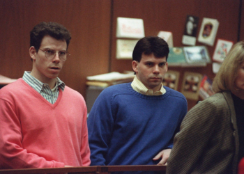 Justiça dos EUA adia audiência para analisar pedido de libertação de irmãos Menéndez