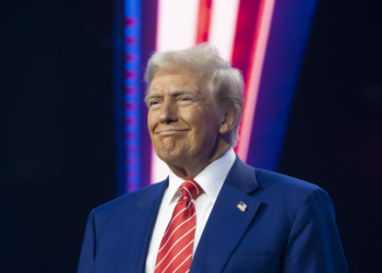 Em rodada inicial de decretos, Trump diz: ''Eles precisam de nós mais do que precisamos deles', diz Trump sobre Brasil e América Latina'; SIGA