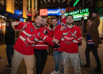 Trudeau provoca Trump enquanto canadenses celebram vitória no hóquei
